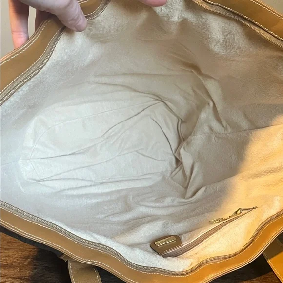 Gucci Brown and Tan Tote Bag - Picture 8 of 15